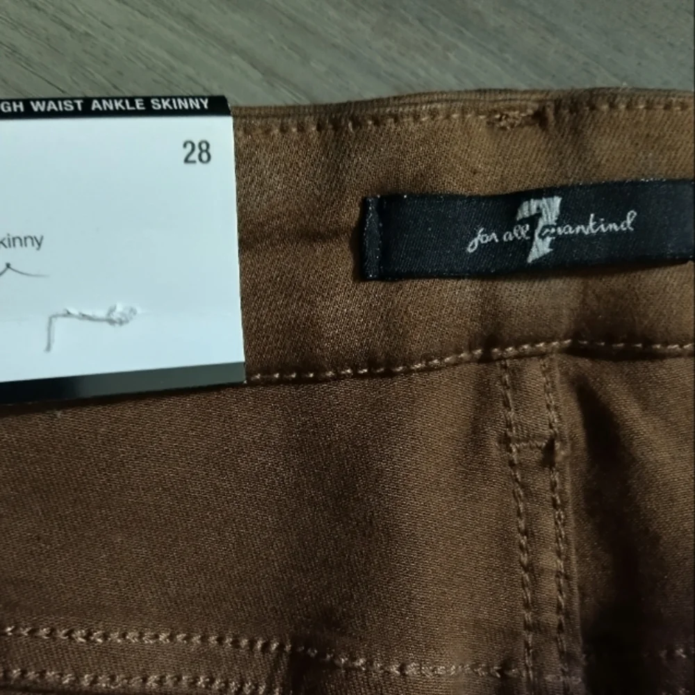 7 For All Mankind Metallic Gold High Waist Skinny Jeans - Picture 5 of 9